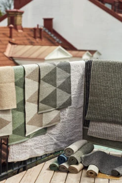 Alfombra De Plástico Rime Greige -Textil Tienda 515726 01 5 EnvironmentImage 4b7e7039f4