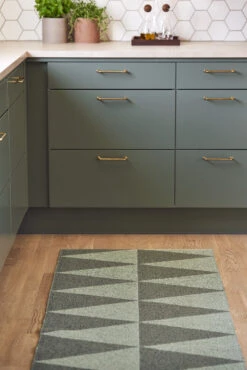 Alfombra De Plástico Rime Verde -Textil Tienda 515731 01 4 EnvironmentImage f11dac09c7